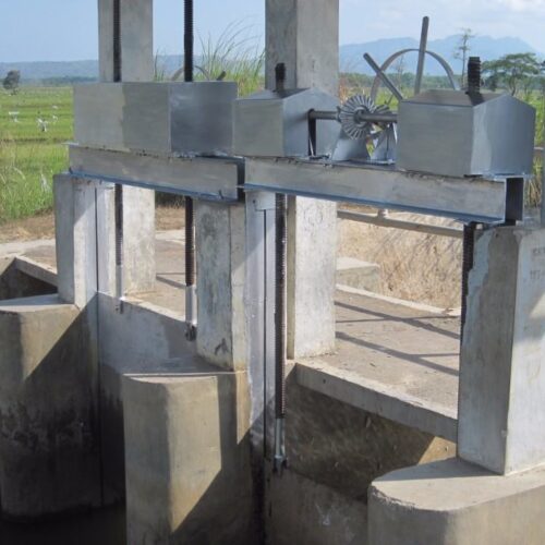 proyek pintu air DAM bonang colo barat