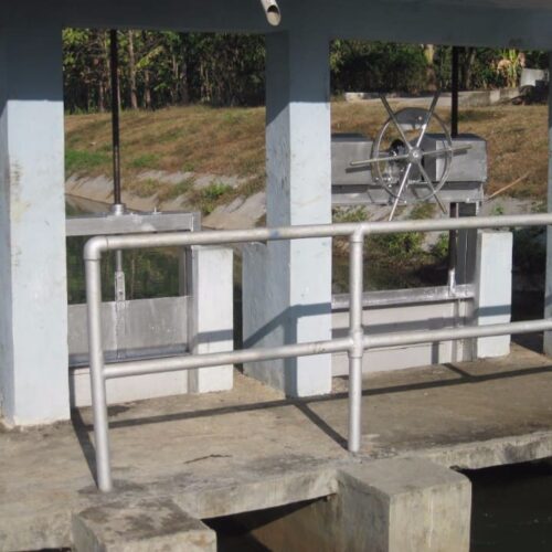 produk pintu air murah puron colo barat
