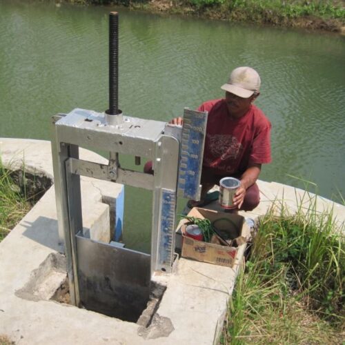 pintu air murah di Indonesia