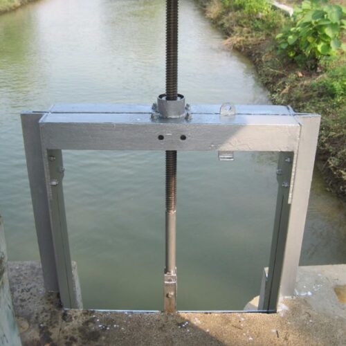 proyek pintu air dam di colo barat