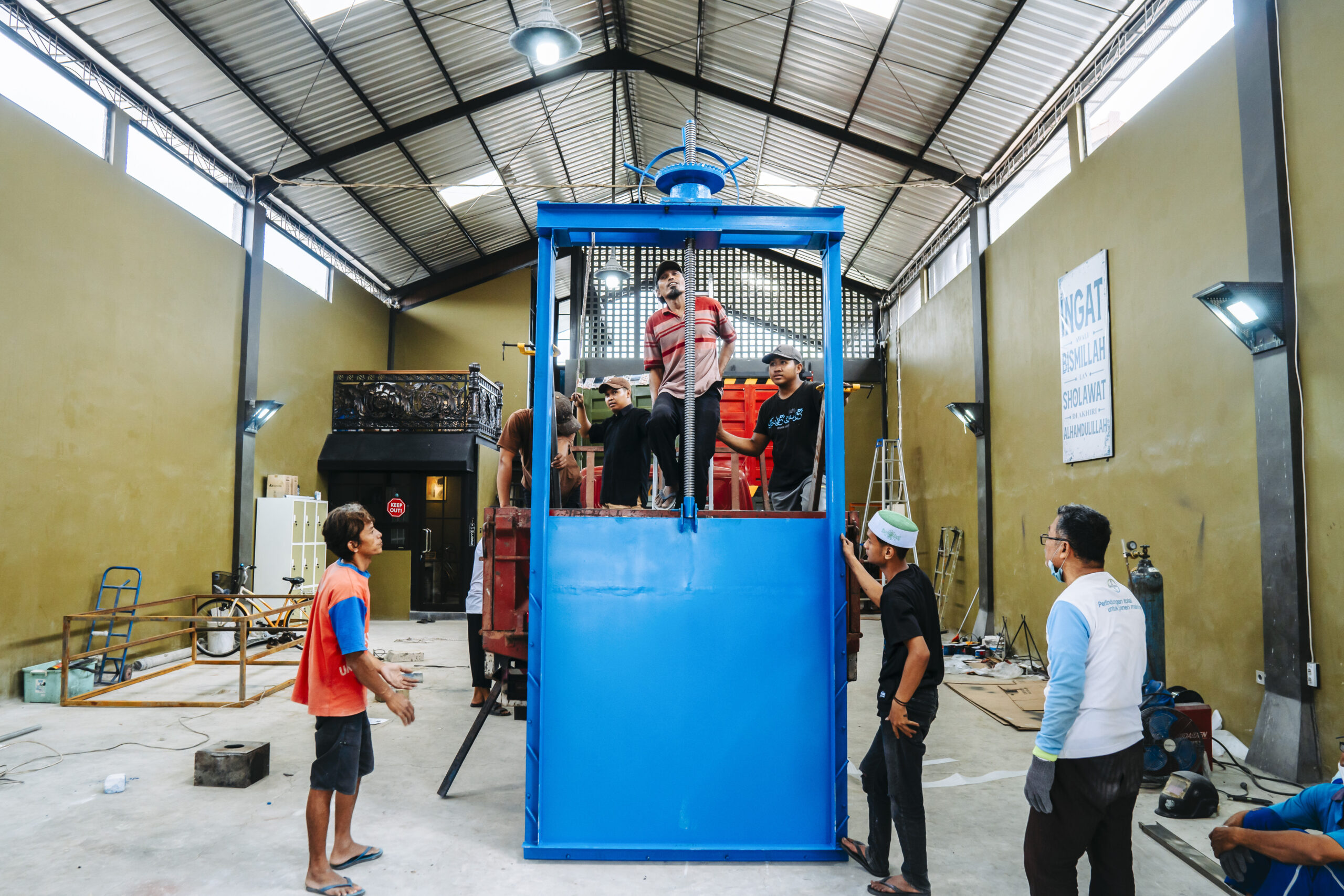 Pintu air Sebagai Peringatan Dini