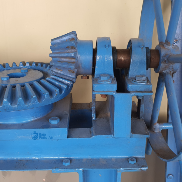 Overheating pada gearbox biasanya terjadi karena pelumasan tidak optimal, beban berlebih maka pendingin tidak bekerja dengan baik 