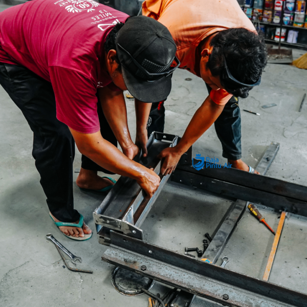 Penggunaan pintu air yang tepat dapat meningkatkan efisiensi pengelolaan air sekaligus mengurangi berbagai risiko. Penggunaan pintu air yang tepat dapat meningkatkan efisiensi pengelolaan air sekaligus mengurangi berbagai risiko